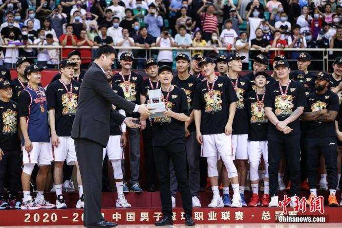 姚明接任中国篮协主席 推动“十四五”篮球发展