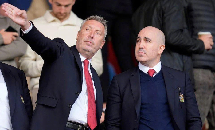 曼联暂不考虑外部人选 卡里克或留任至赛季结束