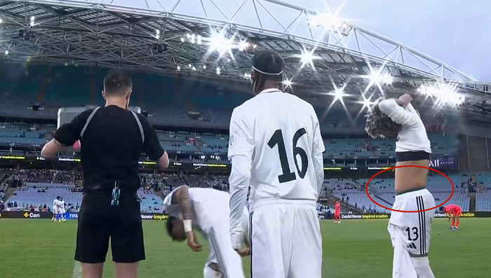 国足力克世界杯新军库拉索 陈达毅表现低迷引争