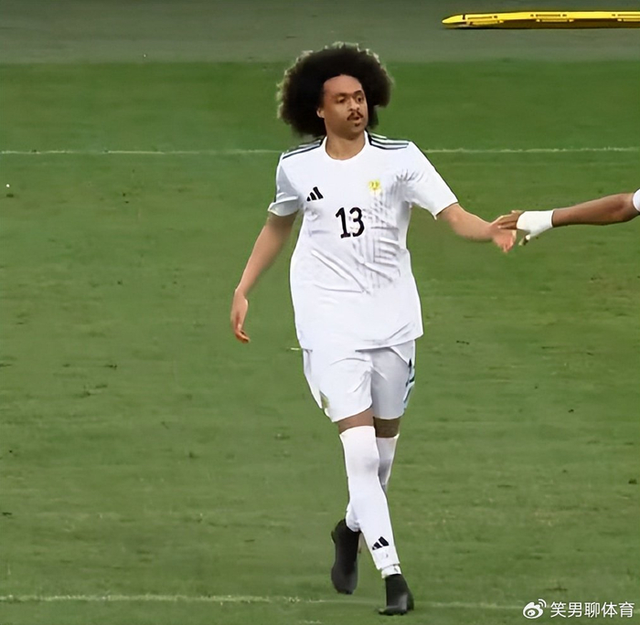 国足力克世界杯新军库拉索 陈达毅表现低迷引争