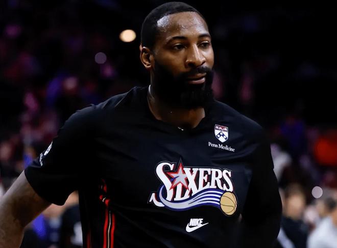 费城76人逆转魔术锁定季后赛席位 庄神14+10+3帽成